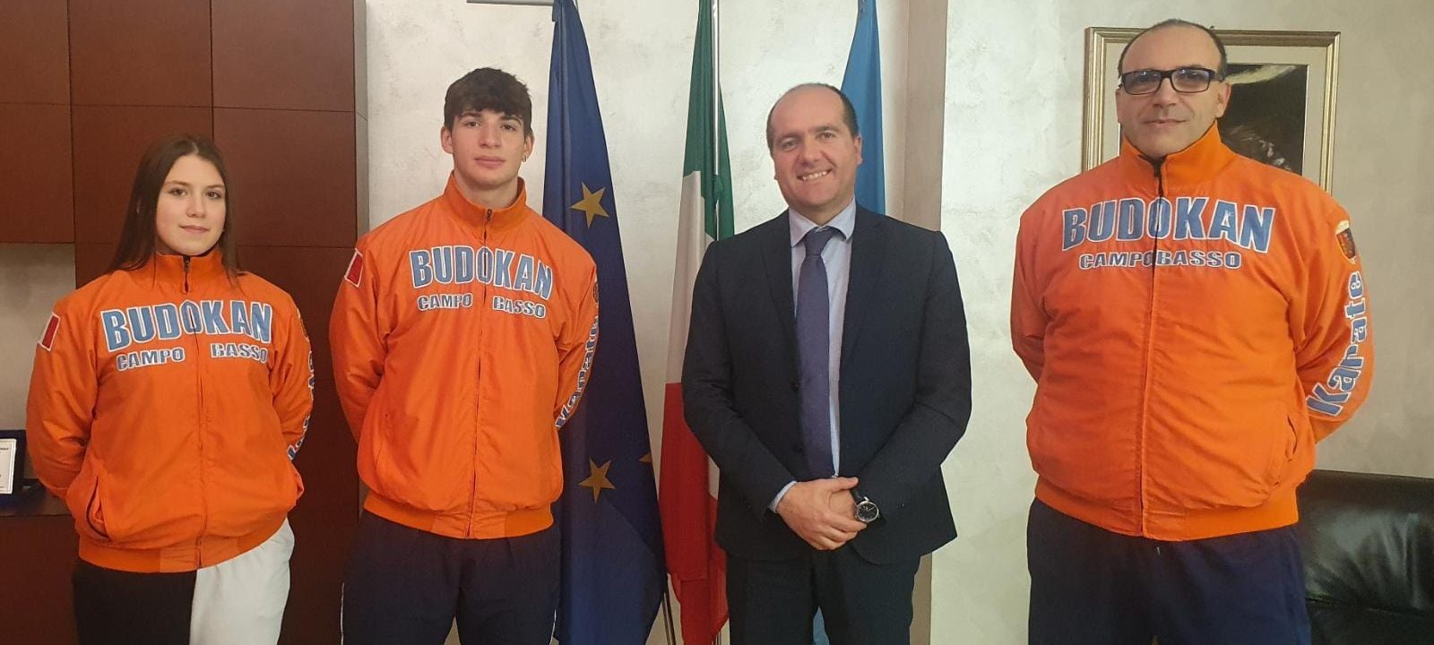 IL PRESIDENTE MICONE RICEVE DUE GIOVANI ALTETI DEL KARATE MOLISANO