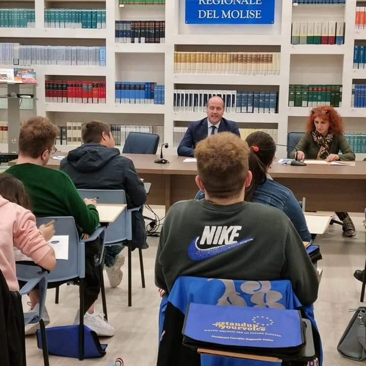 INCONTRO CON I COMPONENTI DELLA CONSULTA DEI GIOVANI PER L'EUROPA