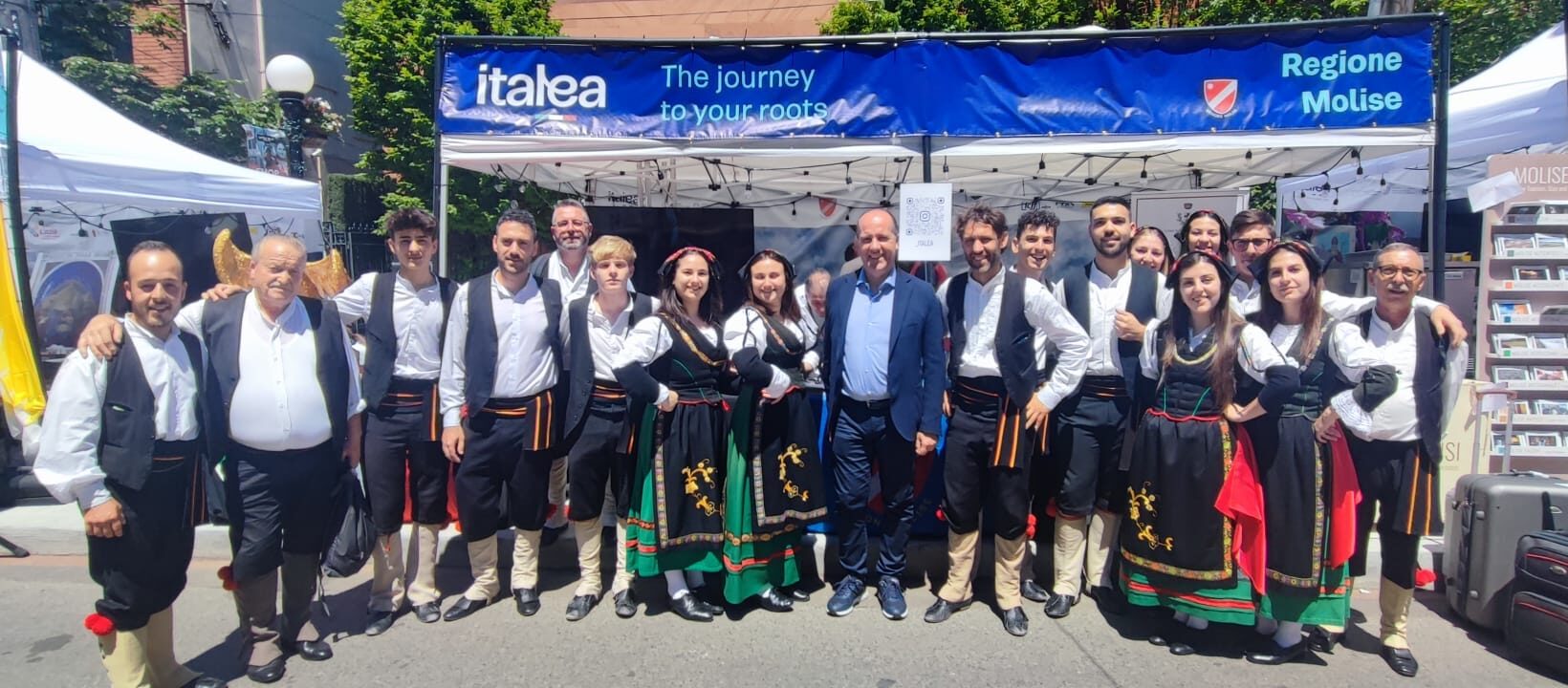 GRANDISSIMO SUCCESSO PER  IL MOLISE AL "TASTE OF LITTLE ITALY" DI TORONTO